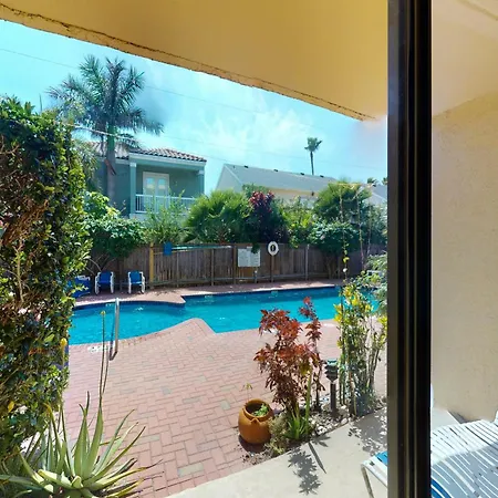 Ventura Condominiums 104